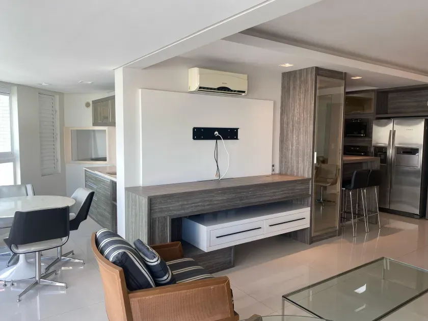 Apartamento mobiliado com 3 suítes e 2 vagas de garagem na Barra Norte — foto 6