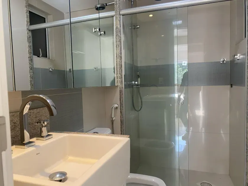Apartamento mobiliado com 3 suítes e 2 vagas de garagem na Barra Norte — foto 9