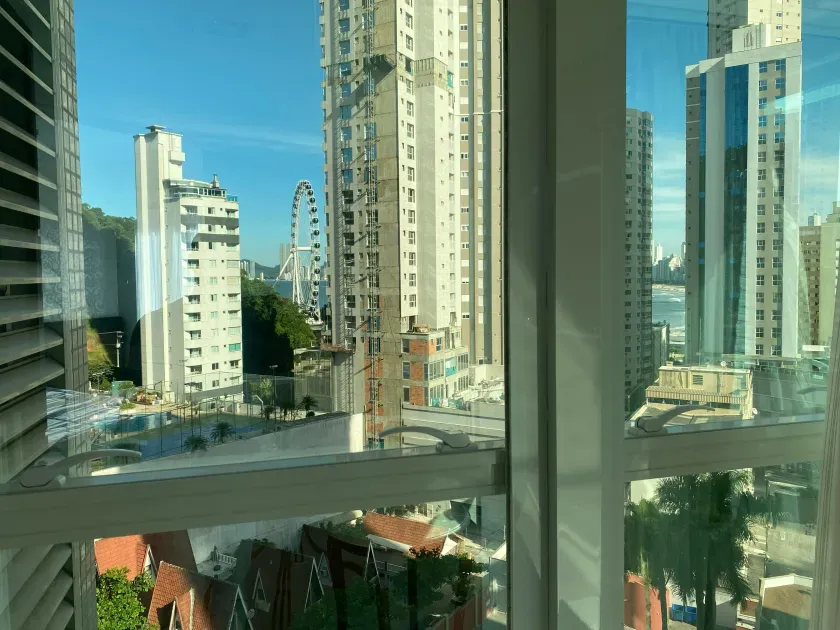 Apartamento mobiliado com 3 suítes e 2 vagas de garagem na Barra Norte — foto 14