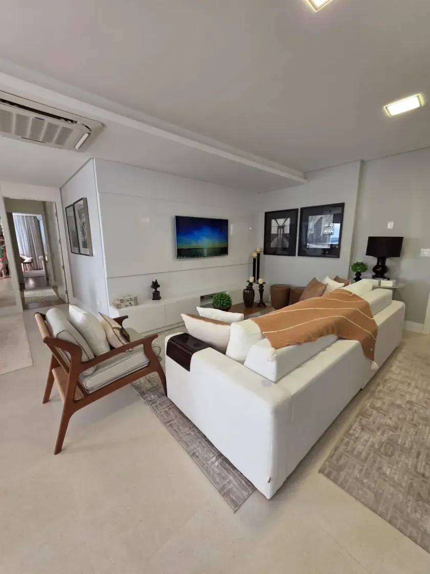 Apartamento vista mar com 3 suítes 3 vagas de garagem na Barra Sul em Balneário Camboriú — foto 4