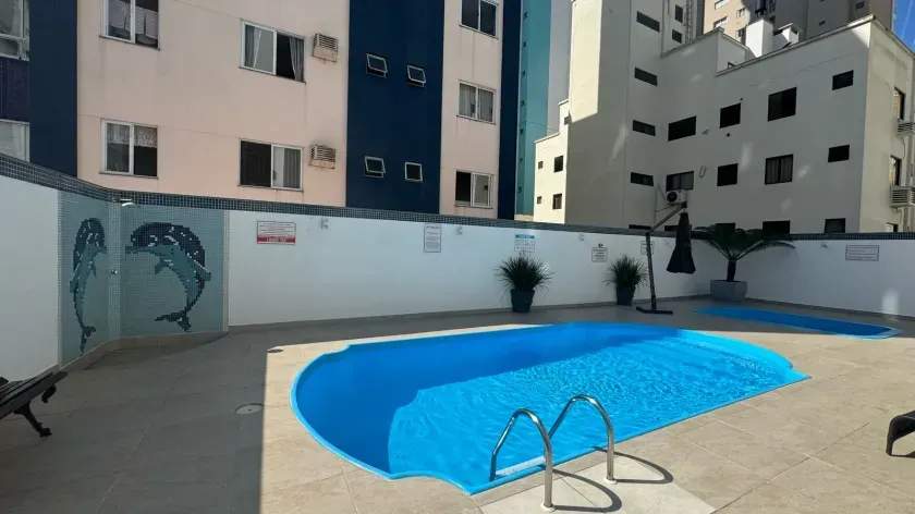 Apartamento mobiliado com 2 dormitórios sendo 1 suíte e 2 vagas de garagem em Balneário Camboriú — foto 7