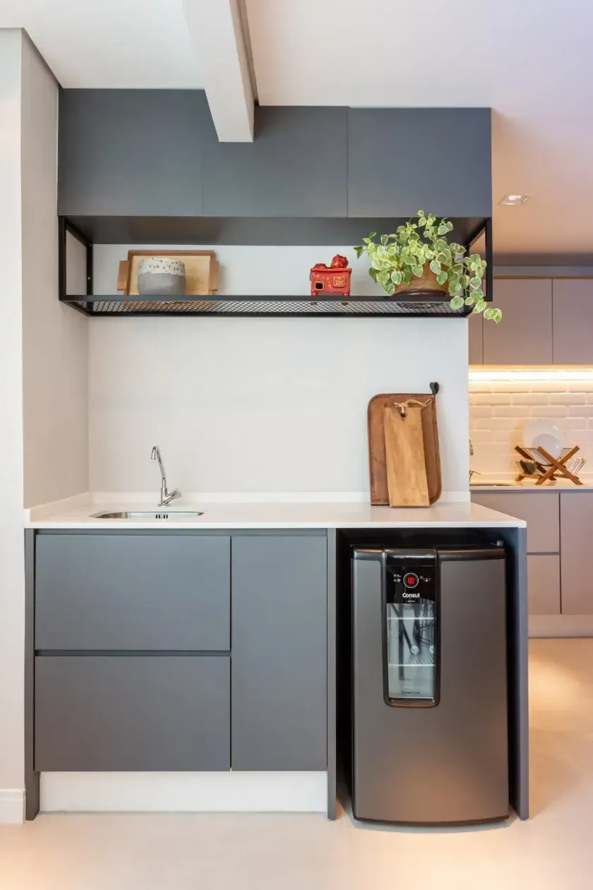 Apartamento mobiliado com 2 dormitórios sendo 1 suíte e 2 vagas de garagem em Balneário Camboriú — foto 16