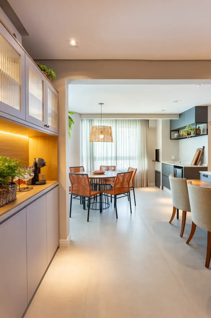Apartamento mobiliado com 2 dormitórios sendo 1 suíte e 2 vagas de garagem em Balneário Camboriú — foto 20