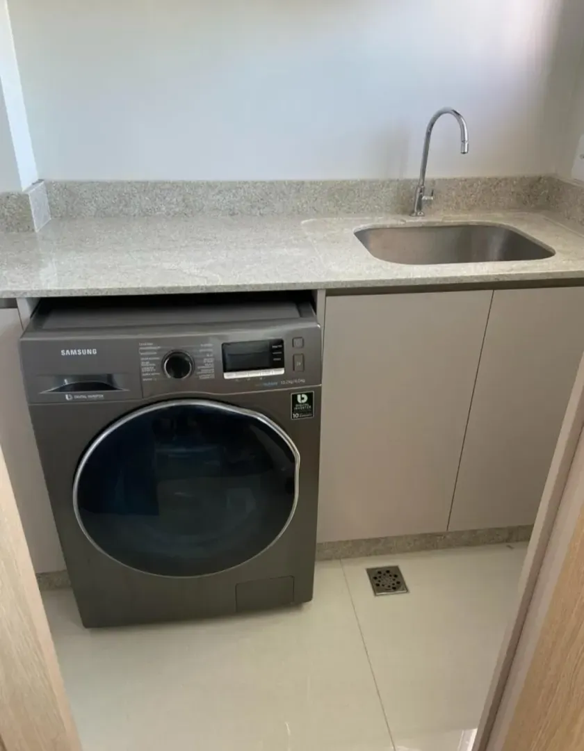 Apartamento mobiliado com 4 dormitórios sendo 2 suítes e 2 vagas de garagem em Balneário Camboriú — foto 12