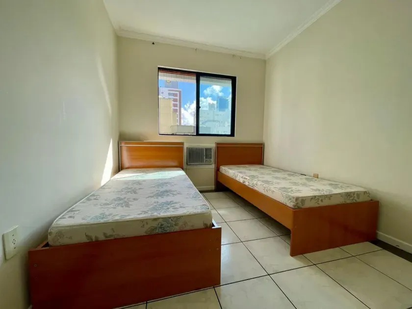 Apartamento no Ed Flor de Acácia com 2 dormitórios em Balneário Camboriú — foto 13