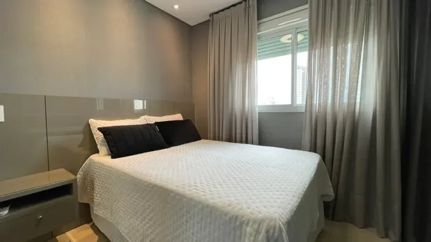 Apartamento mobiliado com 2 suítes, 2 demi-suítes e 3 vagas de garagem em Balneário Camboriú — foto 13