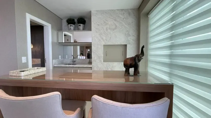 Apartamento mobiliado com 2 suítes, 2 demi-suítes e 3 vagas de garagem em Balneário Camboriú — foto 21