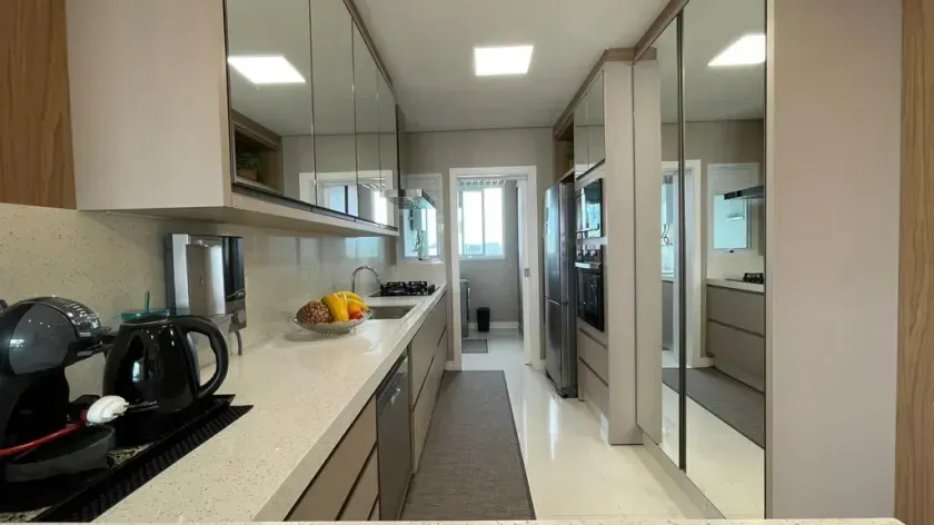 Apartamento mobiliado com 2 suítes, 2 demi-suítes e 3 vagas de garagem em Balneário Camboriú — foto 25