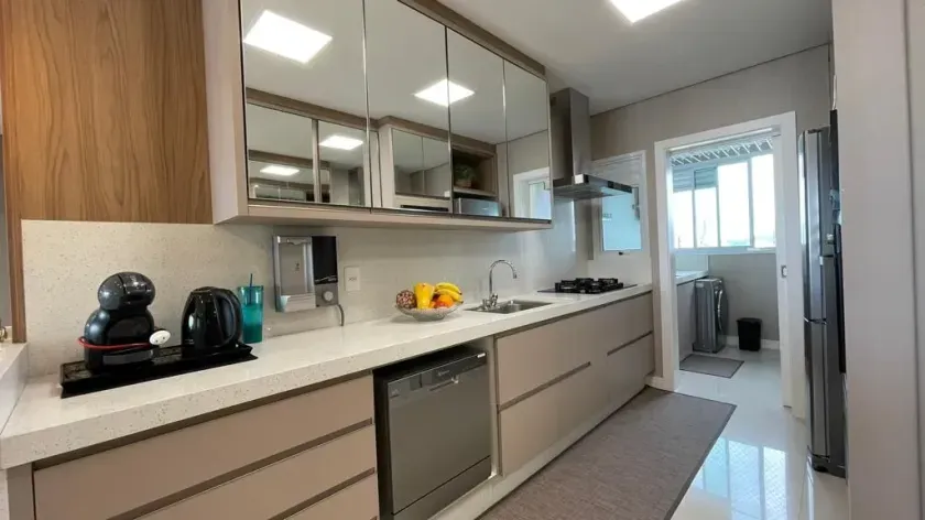 Apartamento mobiliado com 2 suítes, 2 demi-suítes e 3 vagas de garagem em Balneário Camboriú — foto 27