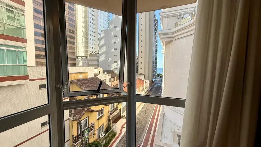 Apartamento duplex a 40m da Atlântica com 1 suíte, 2 demi-suítes e 4 vagas em Balneário Camboriú — foto 7