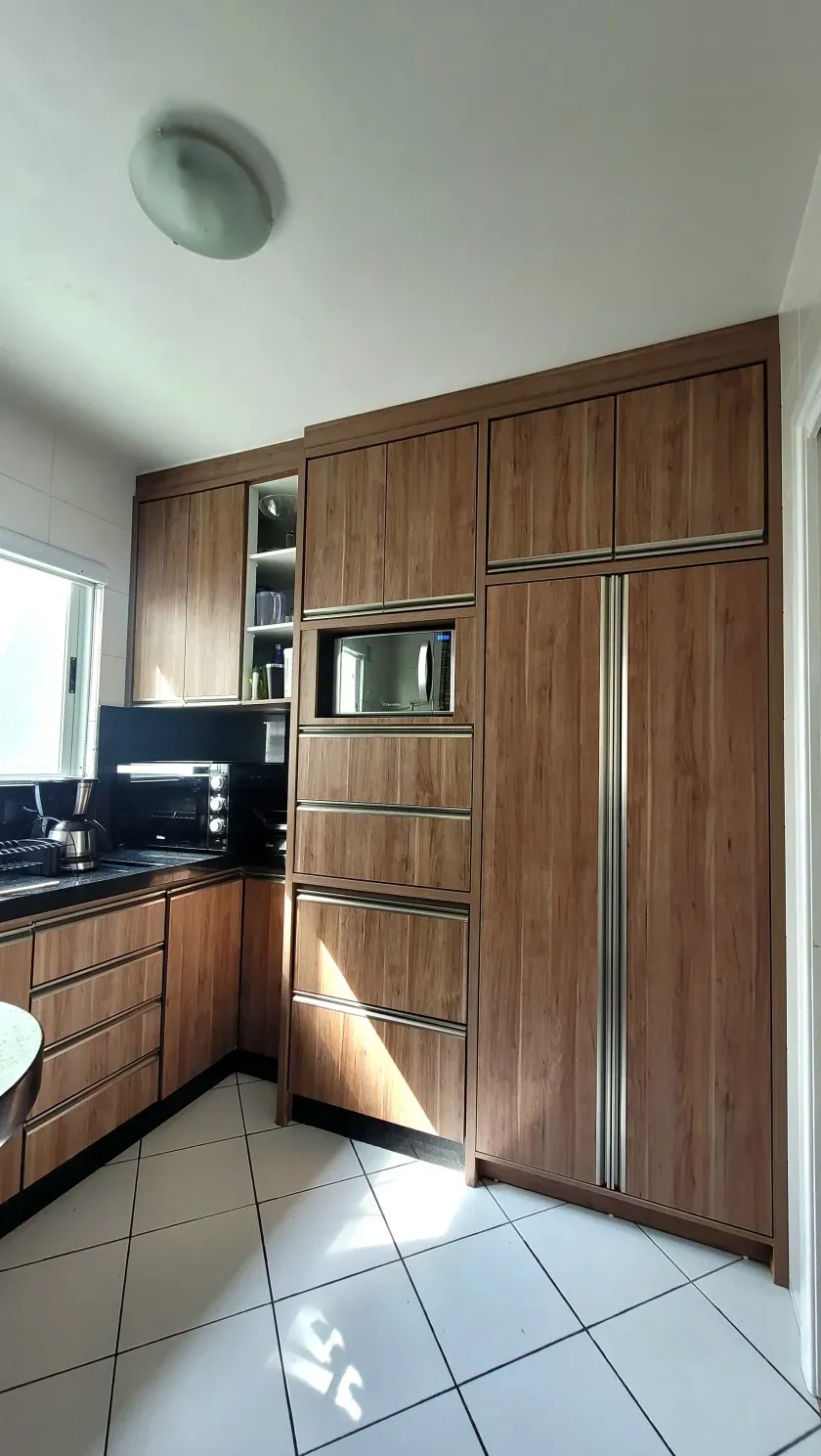 Apartamento mobiliado com 3 dormitórios sendo 2 suítes  e 2 vagas em Balneário Camboriú — foto 4