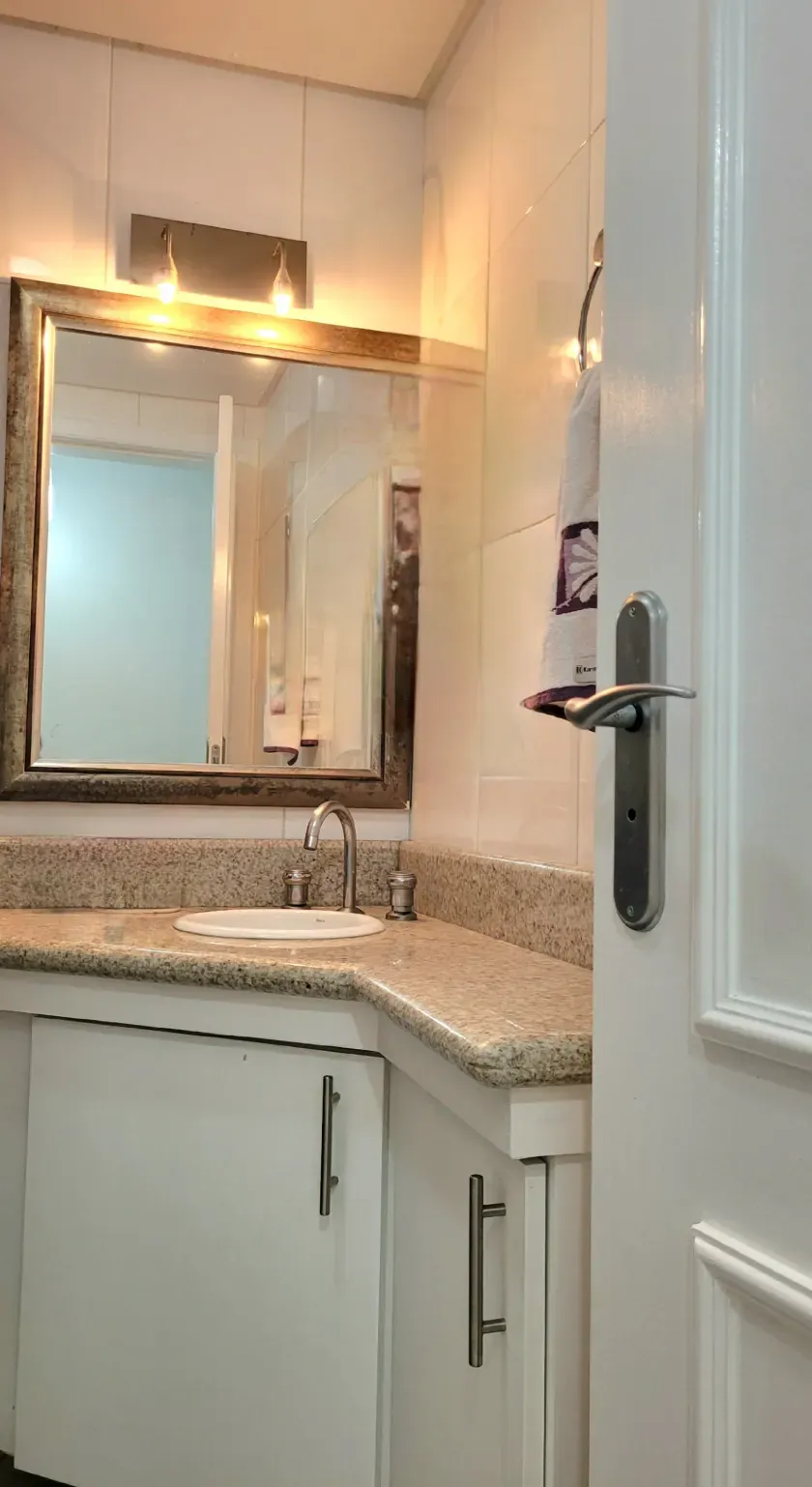 Apartamento mobiliado com 3 dormitórios sendo 2 suítes  e 2 vagas em Balneário Camboriú — foto 16