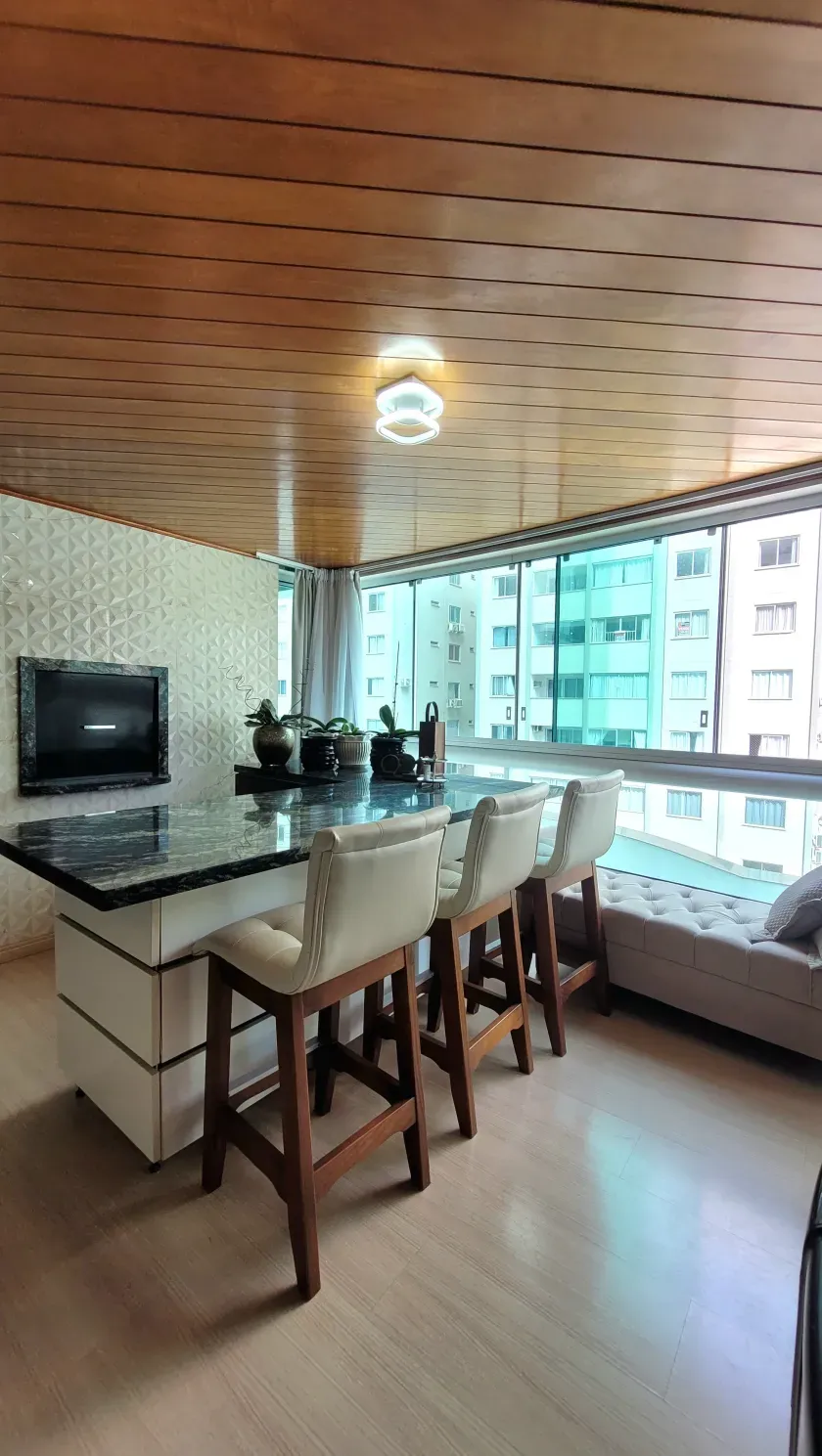 Apartamento mobiliado com 3 dormitórios sendo 2 suítes  e 2 vagas em Balneário Camboriú — foto 20