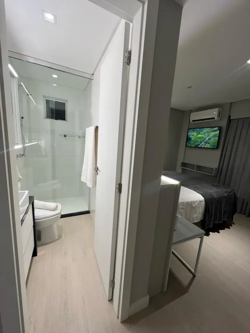 Apartamento mobiliado com 2 dormitórios sendo 1 suíte e 2 vagas de garagem em Balneário Camboriú — foto 9