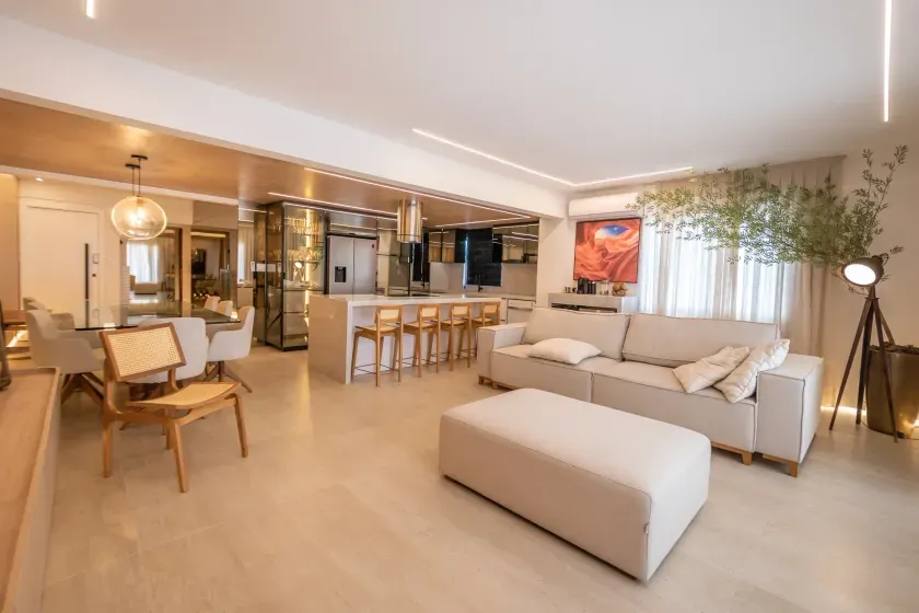 Apartamento Frente Mar com 4 dormitórios sendo 2 suítes em Balneário Camboriú/SC — foto 3