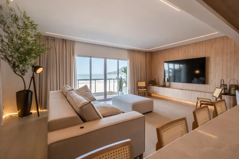Apartamento Frente Mar com 4 dormitórios sendo 2 suítes em Balneário Camboriú/SC — foto 4