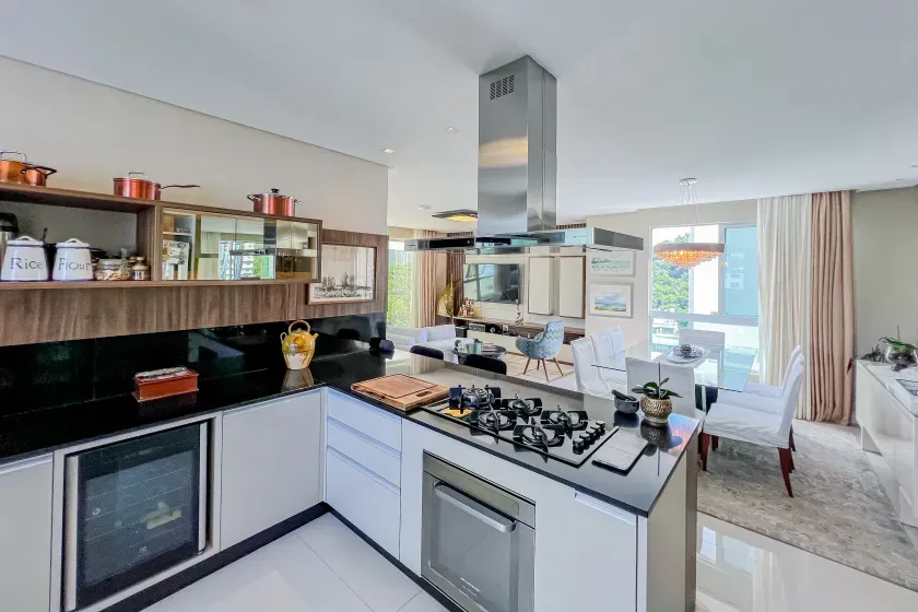 Apartamento no Solar Gonçalves com 3 Suítes em Balneário Camboriú — foto 59