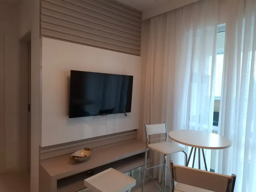 Apartamento com 2 dormitórios sendo 1 suíte, 1 vaga na Garagem no bairro Nações - Balneário/Camboriu