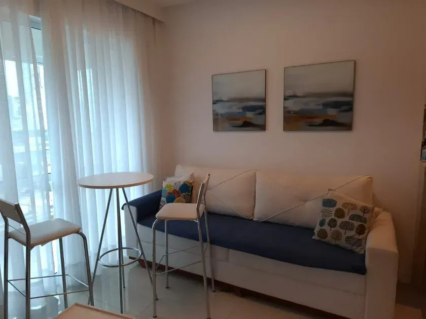 Apartamento com 2 dormitórios sendo 1 suíte, 1 vaga na Garagem no bairro Nações - Balneário/Camboriu — foto 2