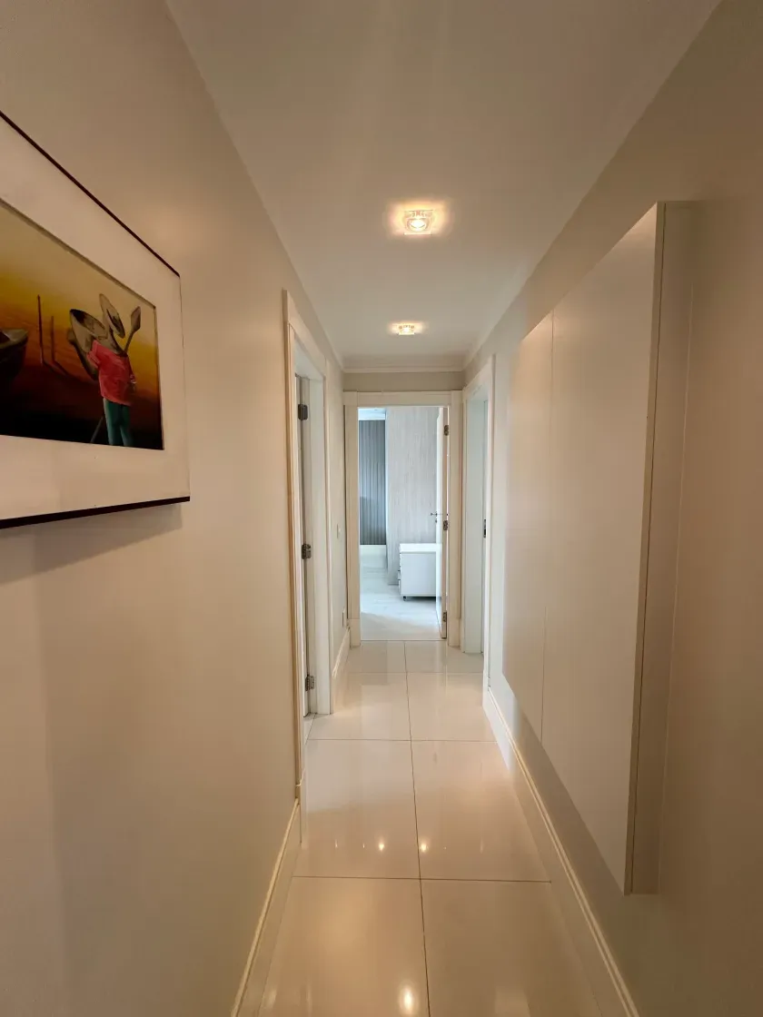 Apartamento alto padrão com 3 suítes e 4 vagas de garagem em - Balneário Camboriú/SC — foto 16