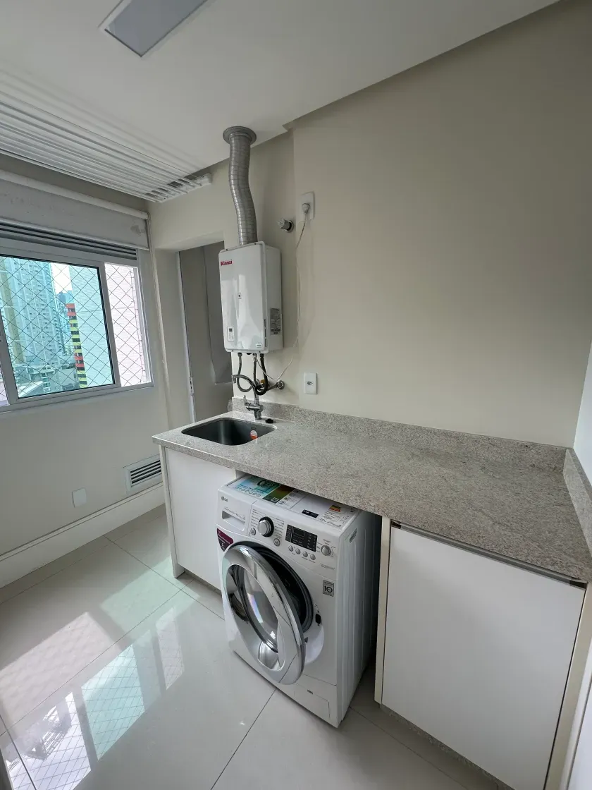 Apartamento alto padrão com 3 suítes e 4 vagas de garagem em - Balneário Camboriú/SC — foto 19