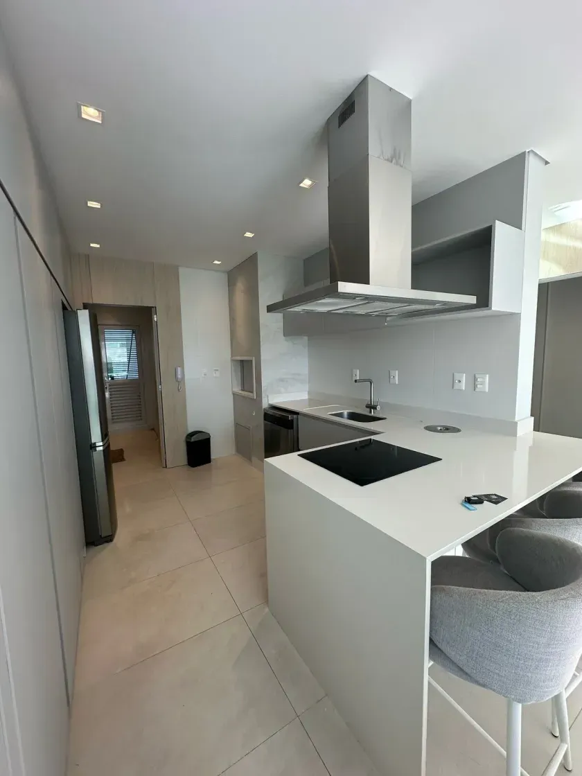 Apartamento no Edifício Sdolar de Capri Residence com 2 Suítes em Balneário Camboriú