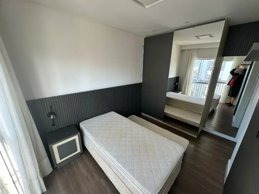 Apartamento com 3 Suítes e 2 Vagas em Balneário Camboriú