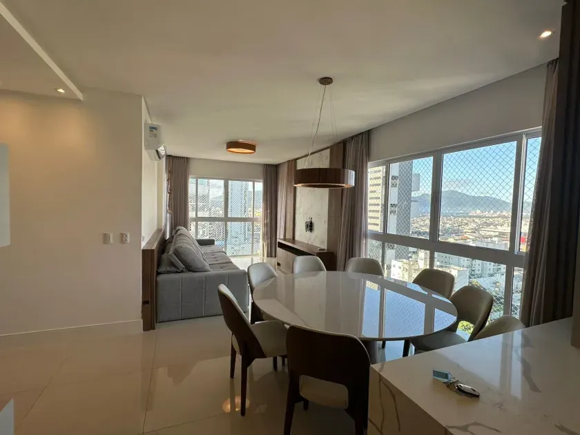 Apartamento com 3 Suítes e 2 Vagas em Balneário Camboriú — foto 12