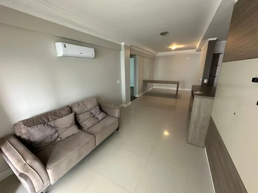 Apartamento semi-mobiliado com 1 suíte,  2 Demi e 2 vagas de garagem na Praia Brava em Itajaí — foto 6