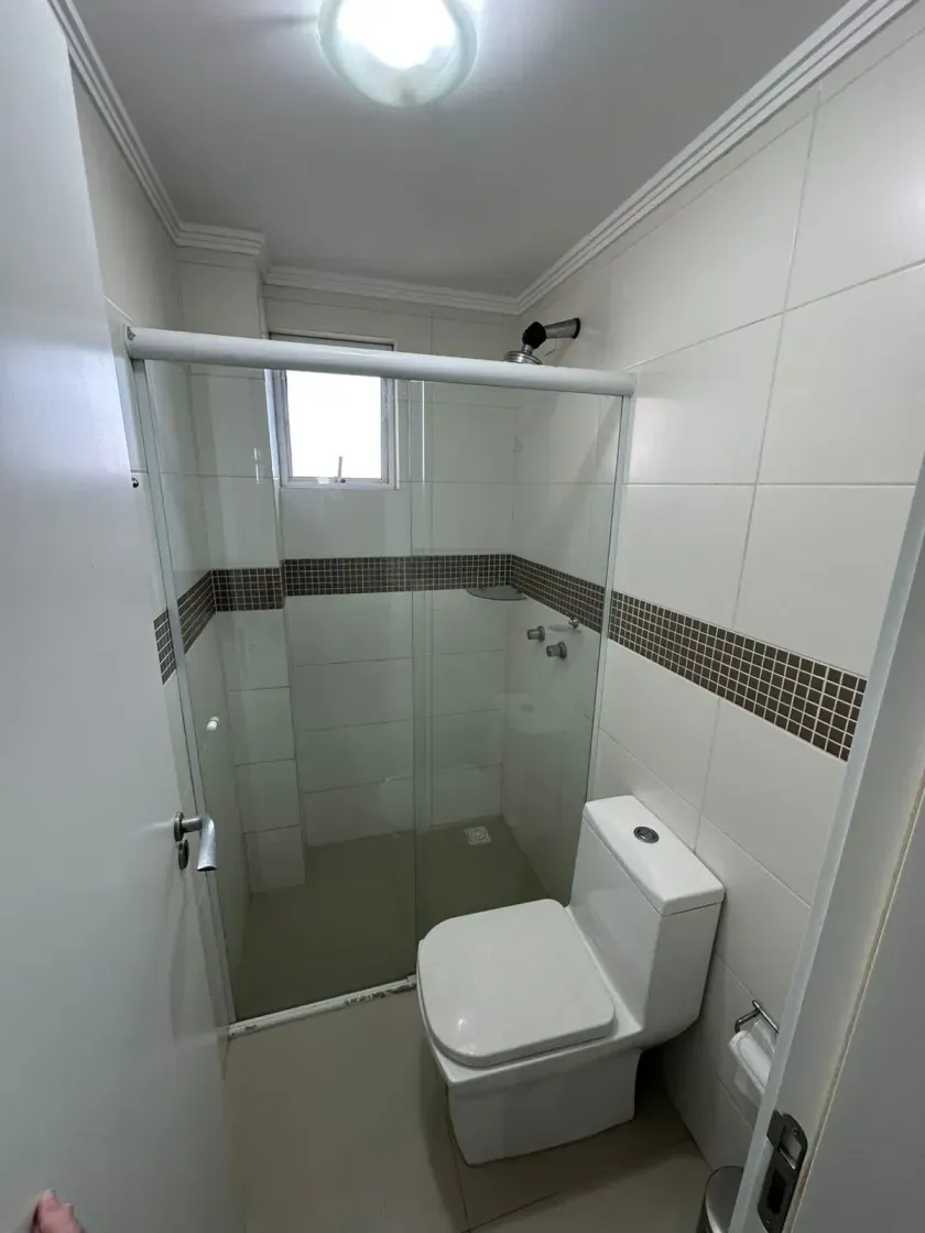 Apartamento semi-mobiliado com 1 suíte,  2 Demi e 2 vagas de garagem na Praia Brava em Itajaí — foto 10