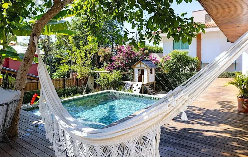 Casa com 3 dormitórios sendo 2 suítes com jardim e piscina Praia de Taquaras, Balneário Camboriú SC — foto 23