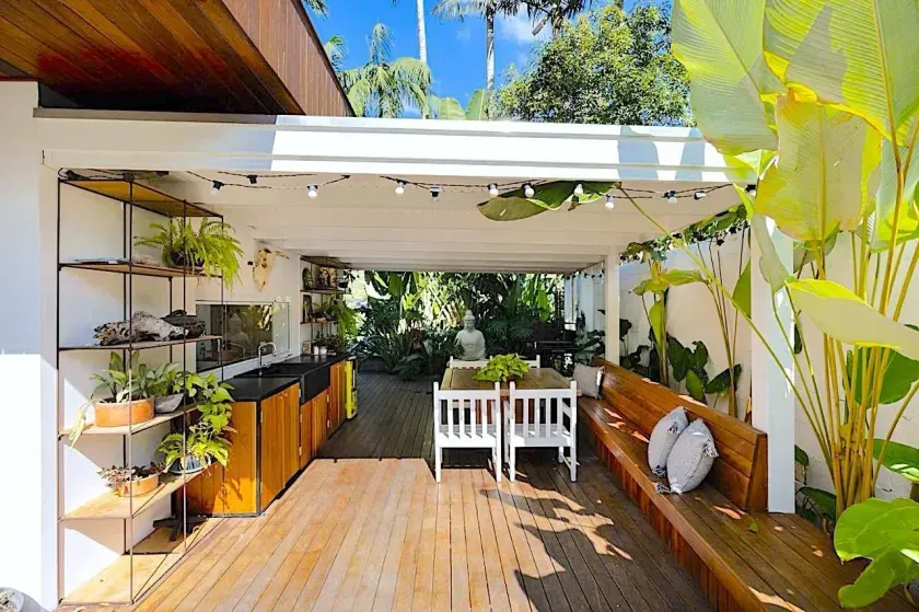 Casa com 3 dormitórios sendo 2 suítes com jardim e piscina Praia de Taquaras, Balneário Camboriú SC — foto 21