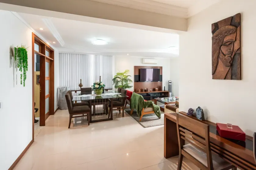Apartamento com 3 dormitórios sendo 1 suíte e 2 vagas na região Central de Balneário Camboriú SC — foto 4