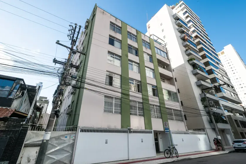 Apartamento com 3 dormitórios sendo 1 suíte e 2 vagas na região Central de Balneário Camboriú SC — foto 21