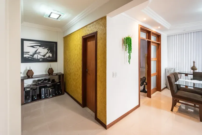 Apartamento com 3 dormitórios sendo 1 suíte e 2 vagas na região Central de Balneário Camboriú SC — foto 3