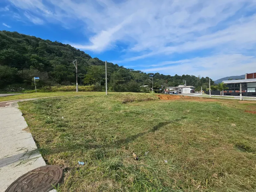 Terreno de esquina com 543,58 m² no Bairro da Barra em Balneário Camboriú SC — foto 11
