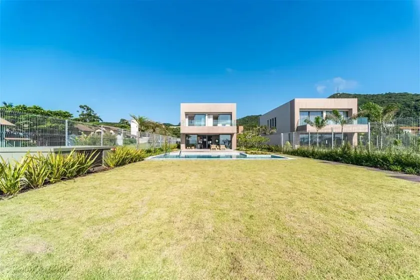 Casa frente mar mobiliada com 4 suítes em Balneário Camboriú — foto 18
