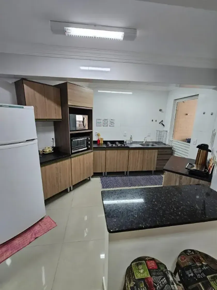 Apartamento quadra mar com 3 dormitórios sendo 1 suíte e 2 vagas de garagem  Balneário Camboriú/SC — foto 3