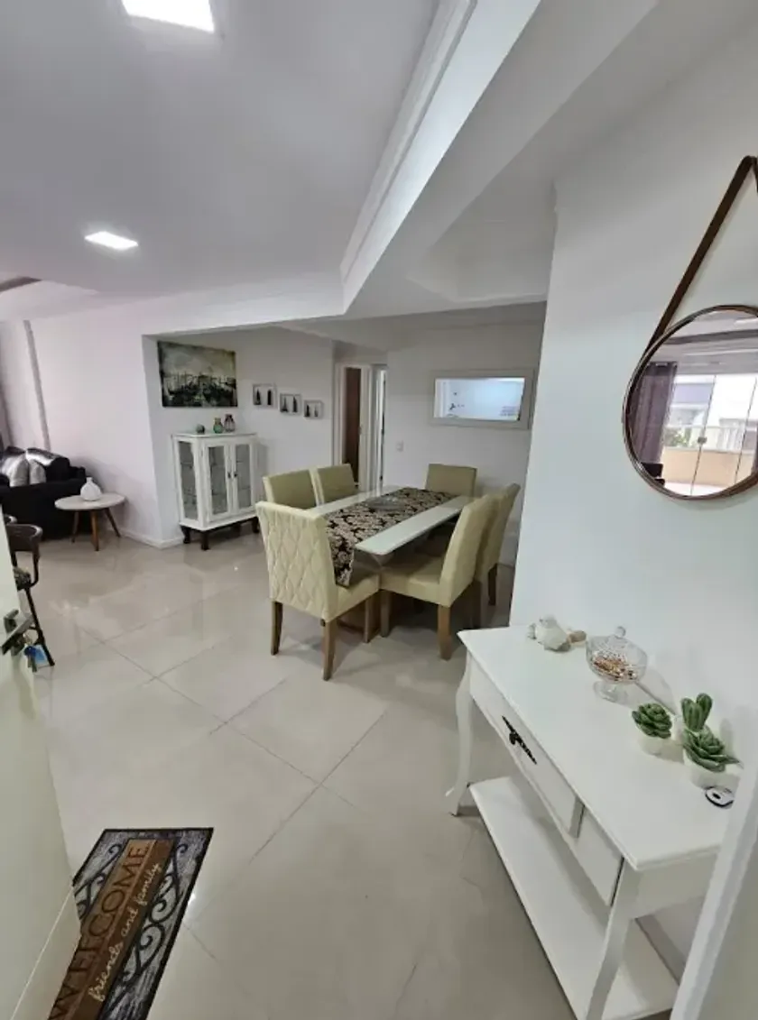 Apartamento quadra mar com 3 dormitórios sendo 1 suíte e 2 vagas de garagem  Balneário Camboriú/SC — foto 4