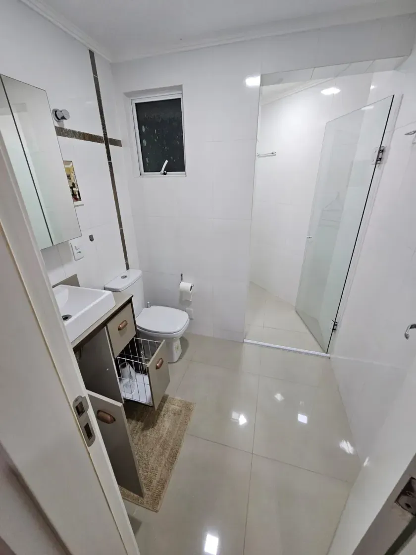 Apartamento quadra mar com 3 dormitórios sendo 1 suíte e 2 vagas de garagem  Balneário Camboriú/SC — foto 13