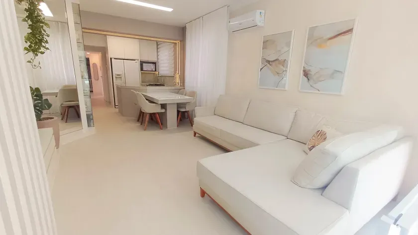 Apartamento com 3 dormitórios sendo 1 suíte e 1 vaga garagem no Centro de Balneário Camboriú — foto 3