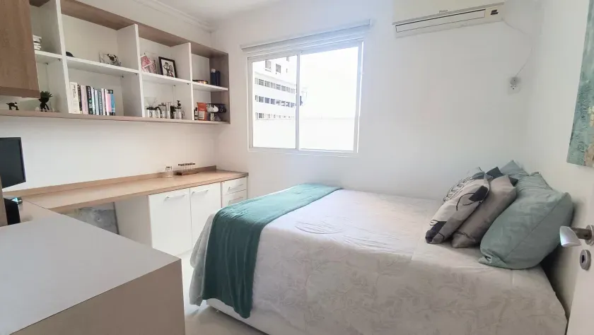 Apartamento com 3 dormitórios sendo 1 suíte e 1 vaga garagem no Centro de Balneário Camboriú — foto 12