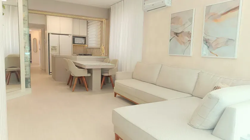 Apartamento com 3 dormitórios sendo 1 suíte e 1 vaga garagem no Centro de Balneário Camboriú — foto 4