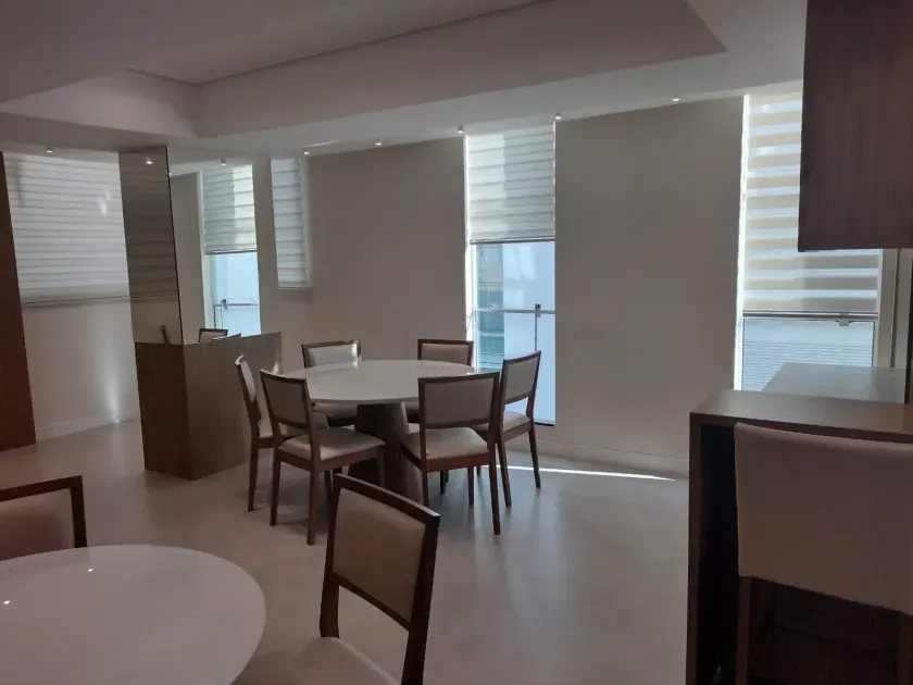 Apartamento com 3 suítes e 2 vagas de garagem no Bairro Pioneiros em Balneário Camboriú — foto 8