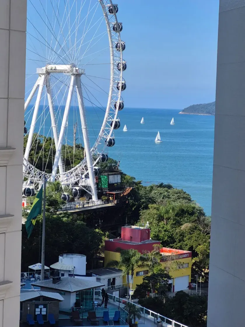 Apartamento com 3 suítes e 2 vagas de garagem no Bairro Pioneiros em Balneário Camboriú — foto 22