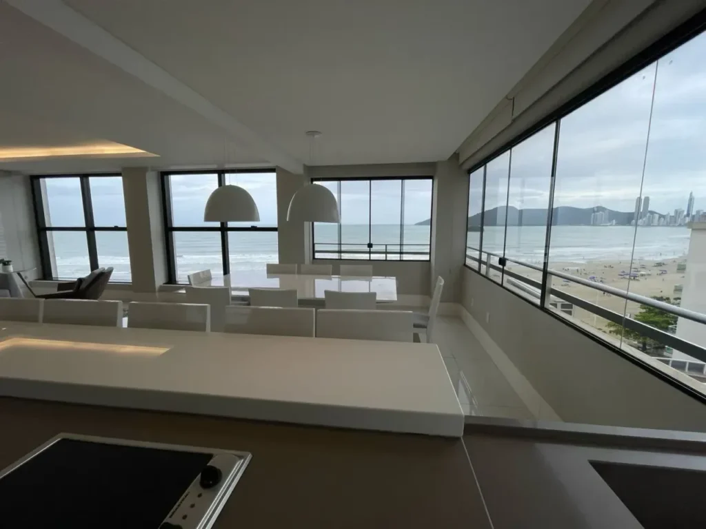 Apartamento no Edifício Grécia