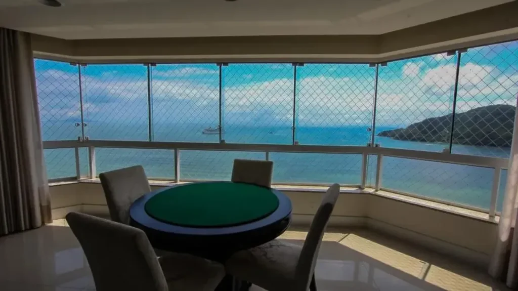 Edificio Seas Tower