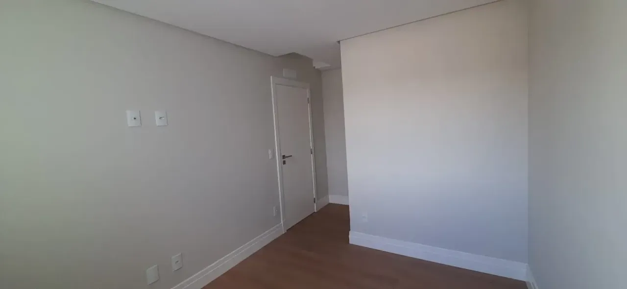 Apartamento com 4 dormitórios sendo 2 suítes e 3 vagas de garagem em Balneário Camboriú/SC — foto 6