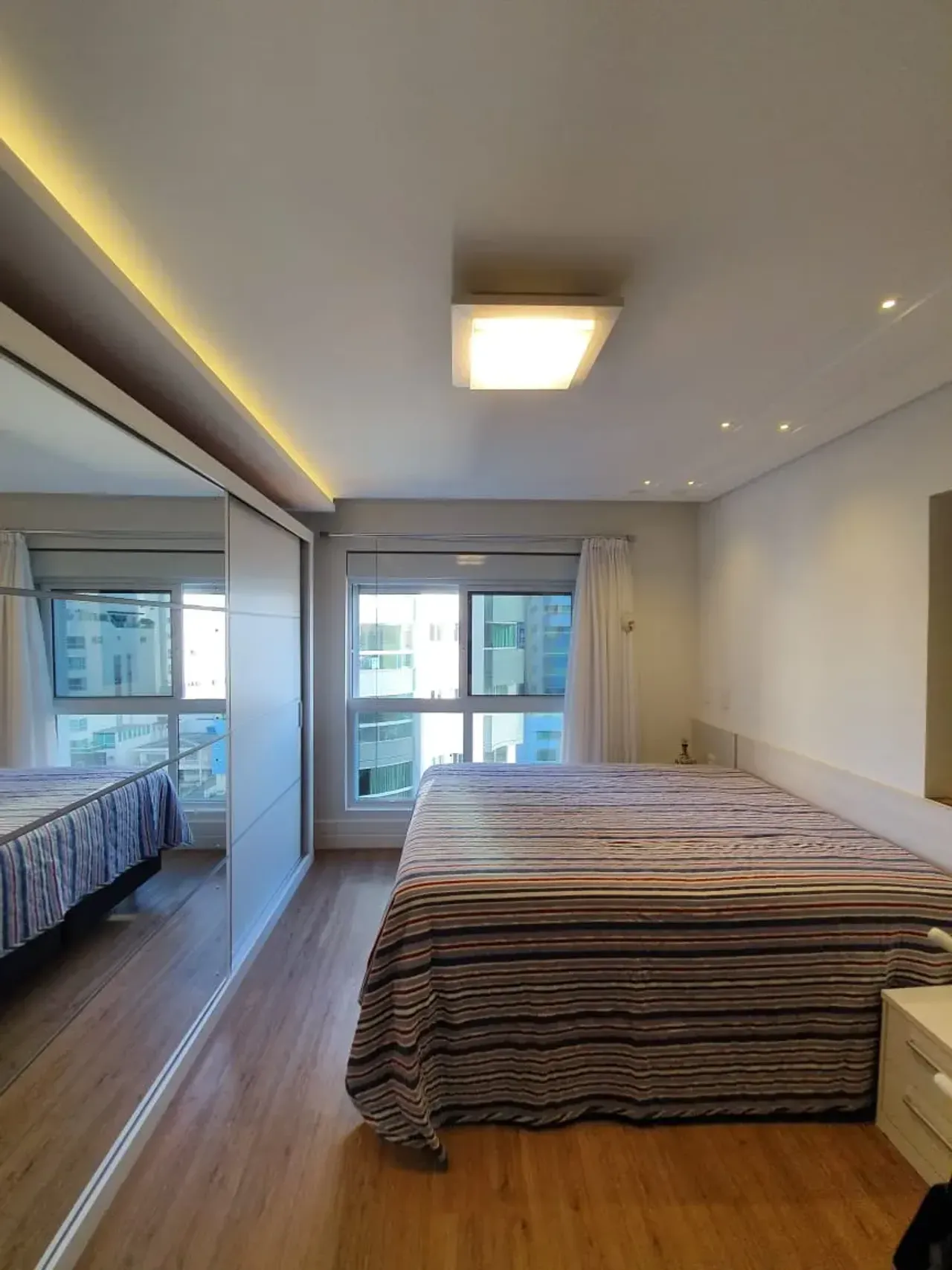 Apartamento com 3 suítes e 2 vagas de garagem em Balneário Camboriú/SC — foto 18