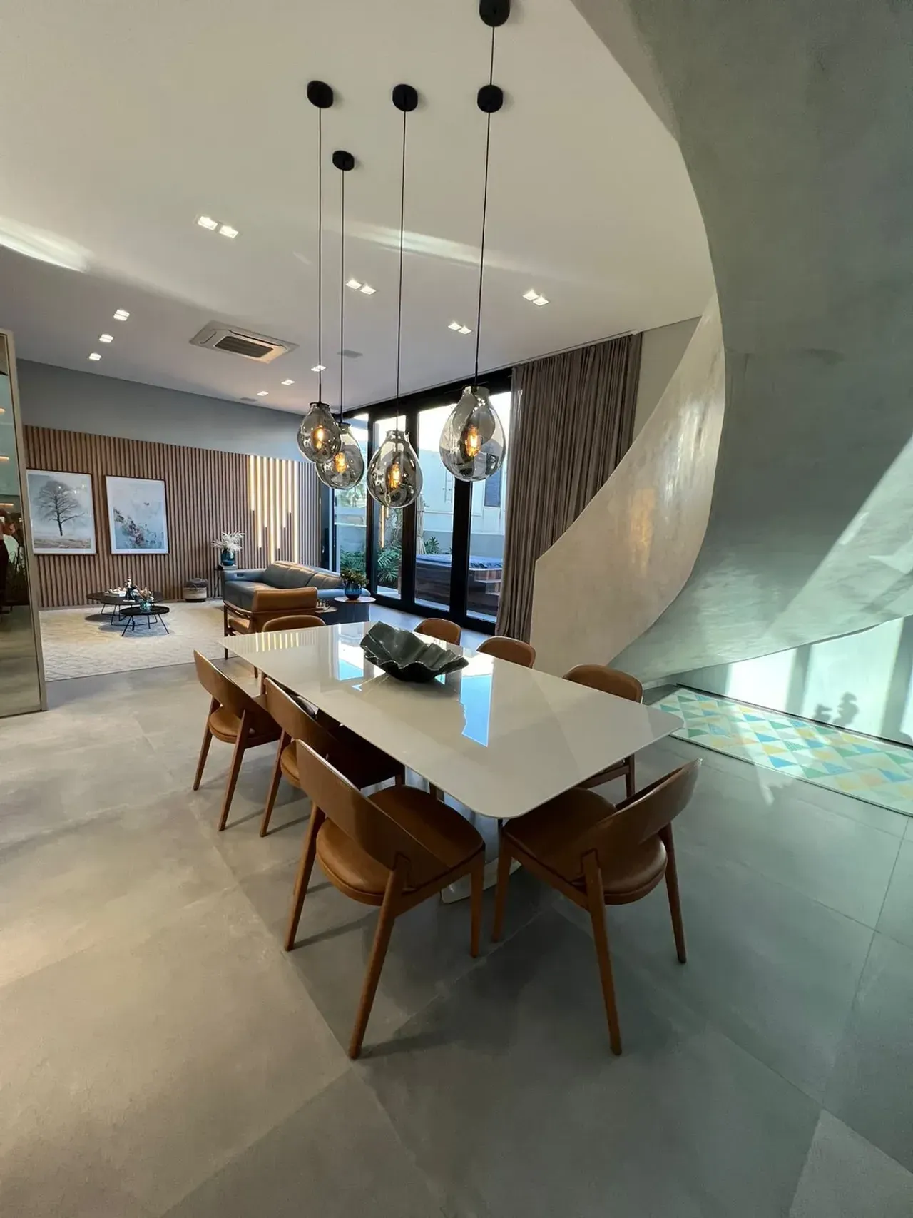 Casa finamente decorada e mobiliada em condomínio fechado com 4 suítes na Av. dos Estados — foto 27